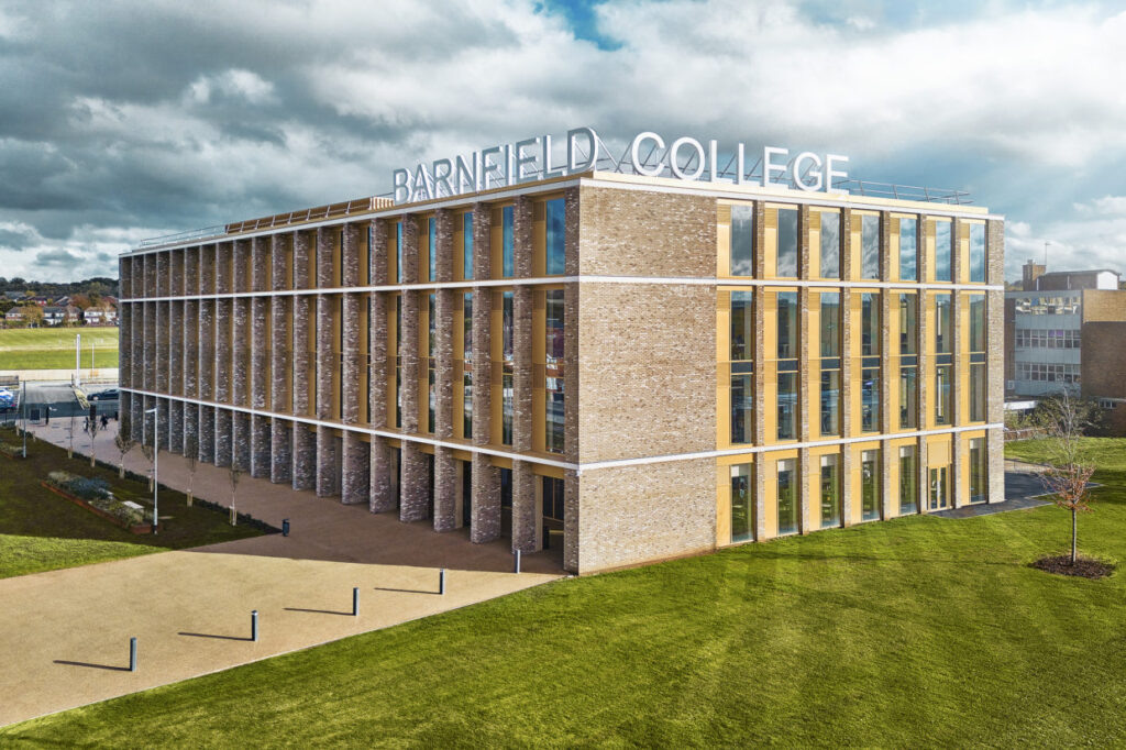 ​​​​​​​Barnfield College Luton
