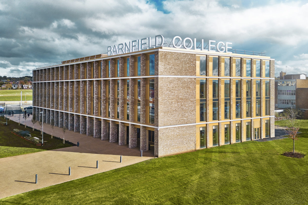 ​​​​​​​Barnfield College Luton