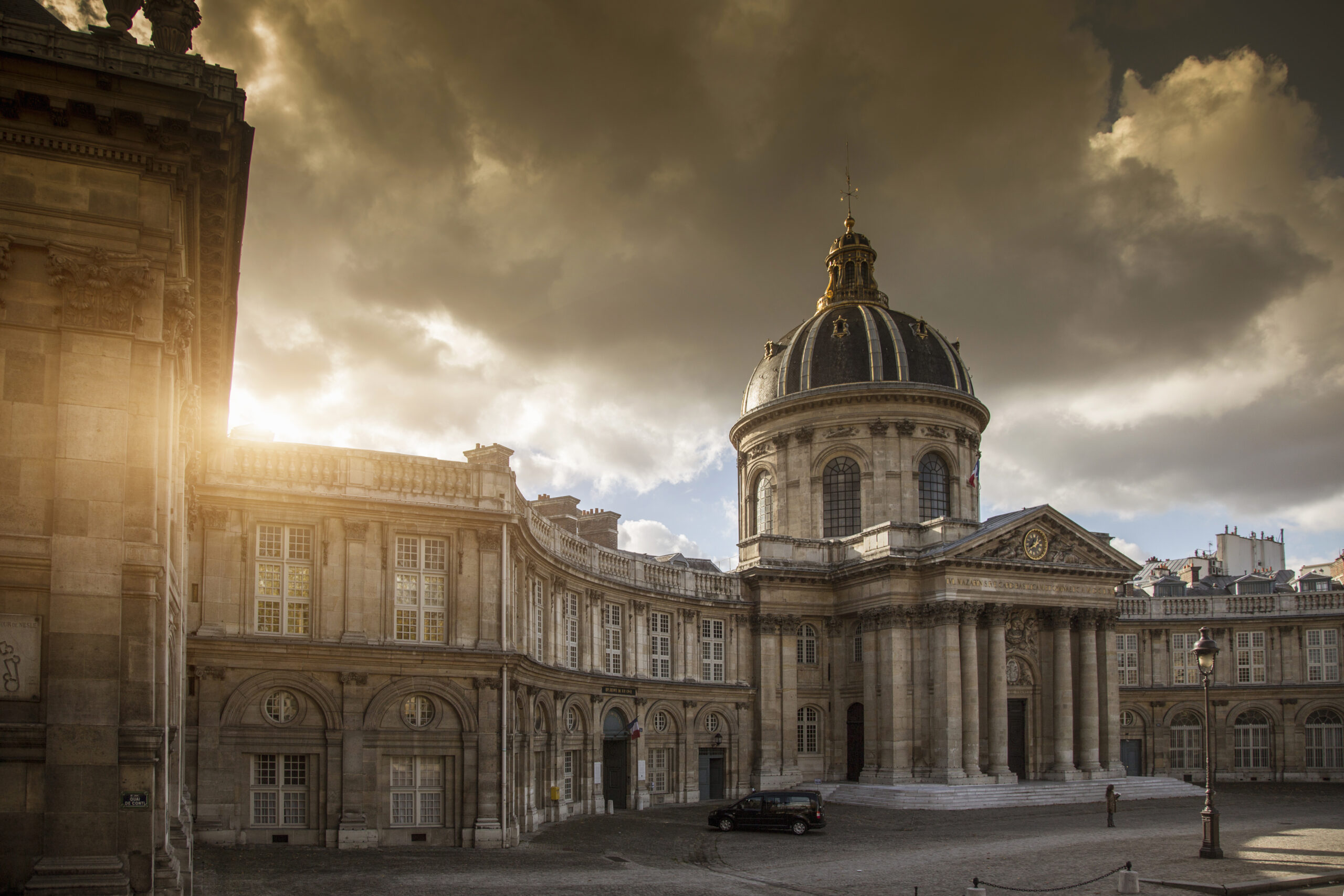 Institute in Paris University of London